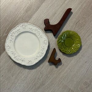 Better Homes and Garden 6” Medallion Wreath Plate and 4” Leaf Plate